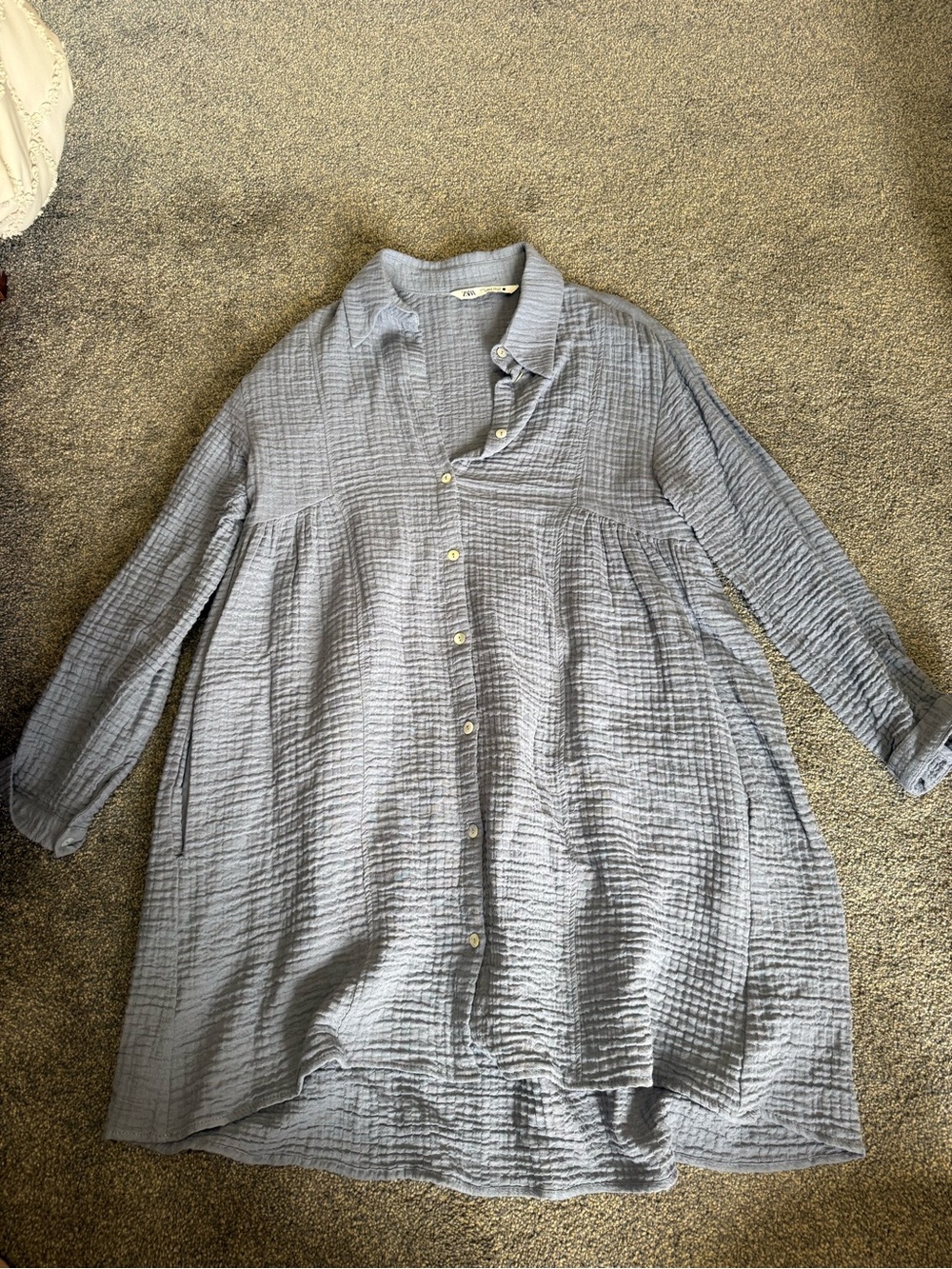 Zara Light Gray Textured Button-Down Shirt
